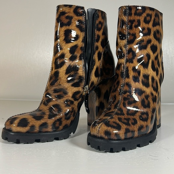 SCHUTZ Shoes - Schutz Nandy Patent Leopard Lug SolePlatform Booties Size 10B
